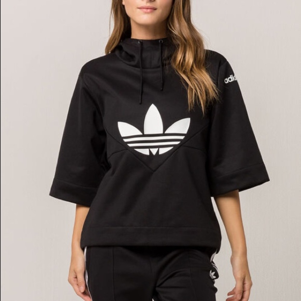 Adidas short sleeve hoodie CLRDO
